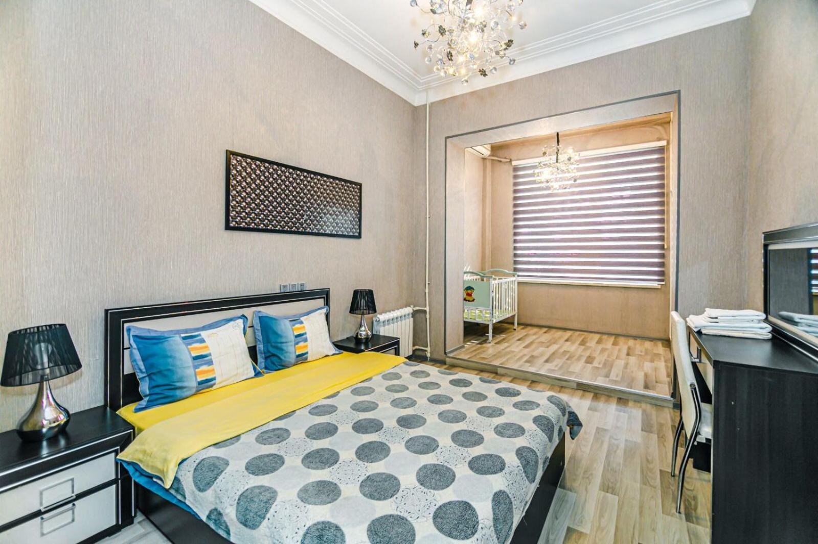 Azneft Square Deluxe Apartment Bakü Dış mekan fotoğraf