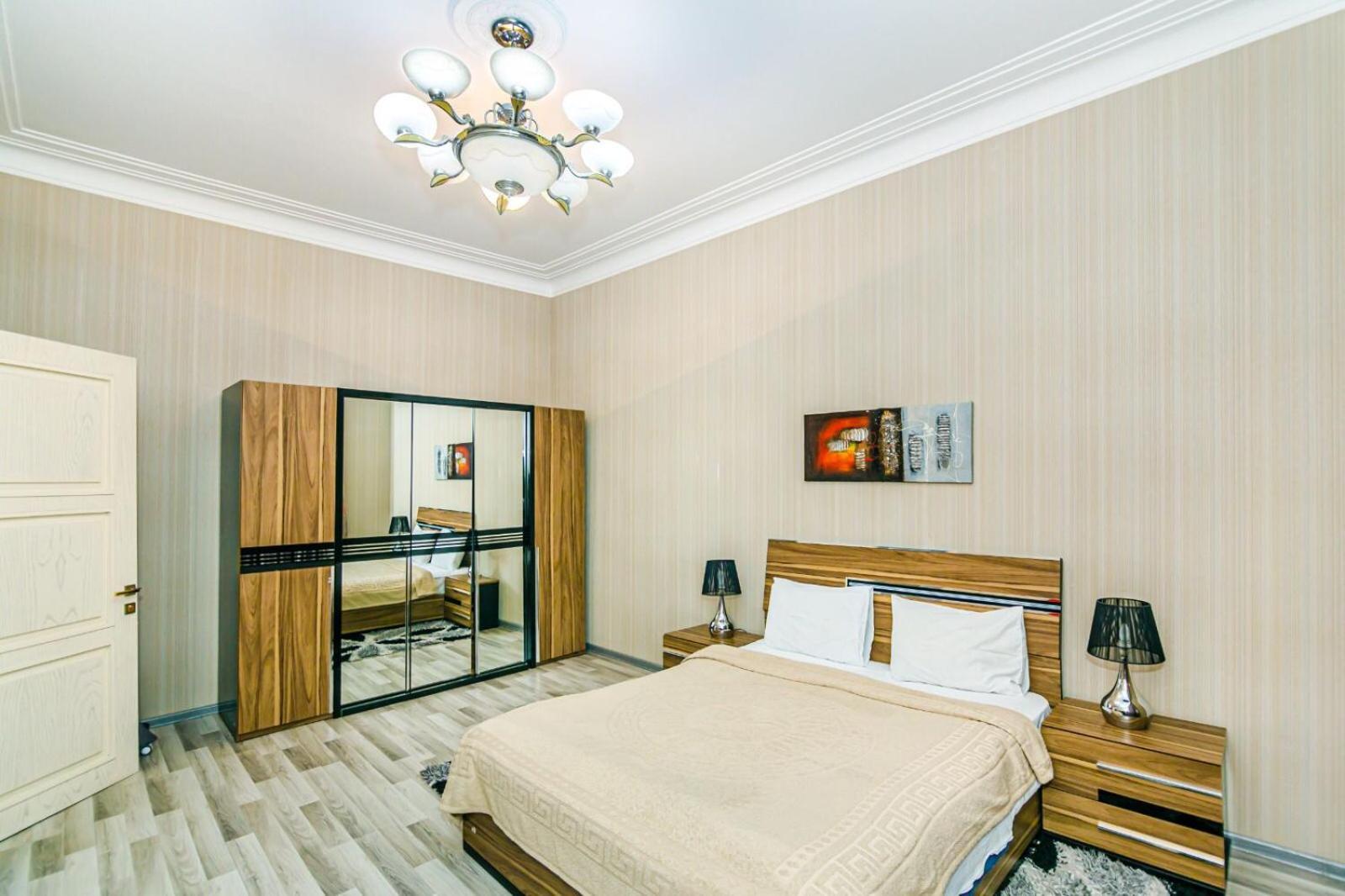 Azneft Square Deluxe Apartment Bakü Dış mekan fotoğraf