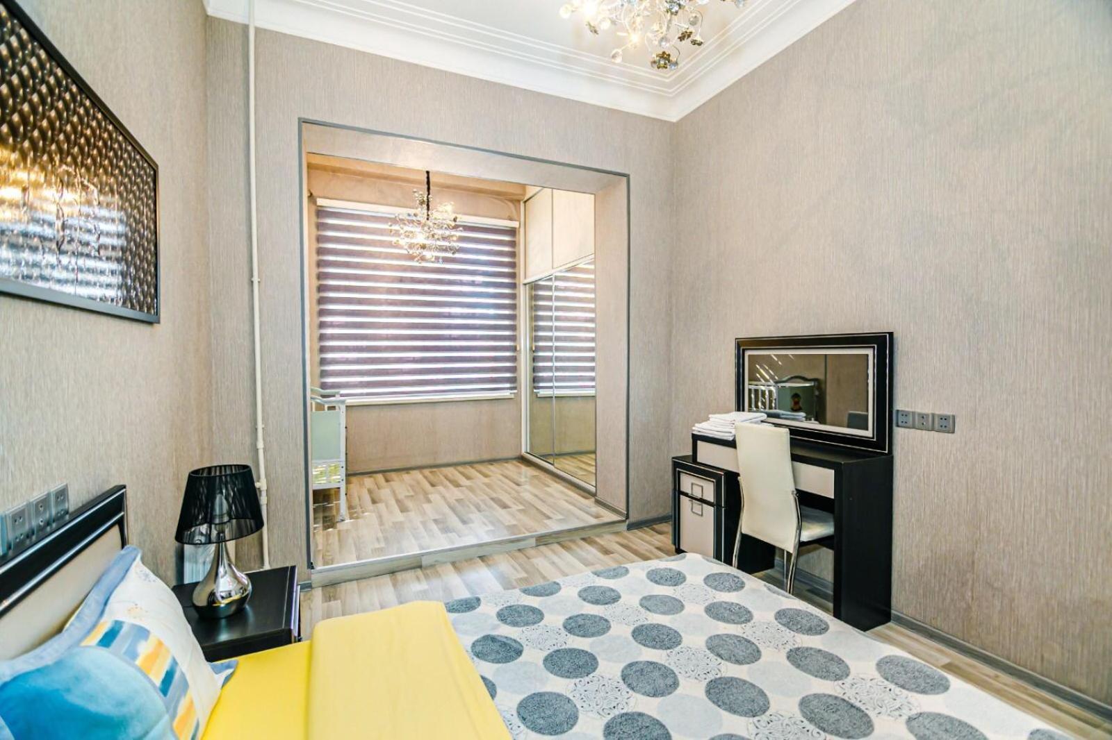 Azneft Square Deluxe Apartment Bakü Dış mekan fotoğraf